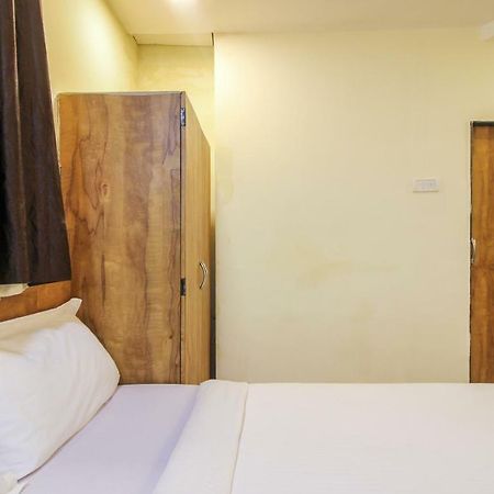 Tiba Hotel Bombay Esterno foto