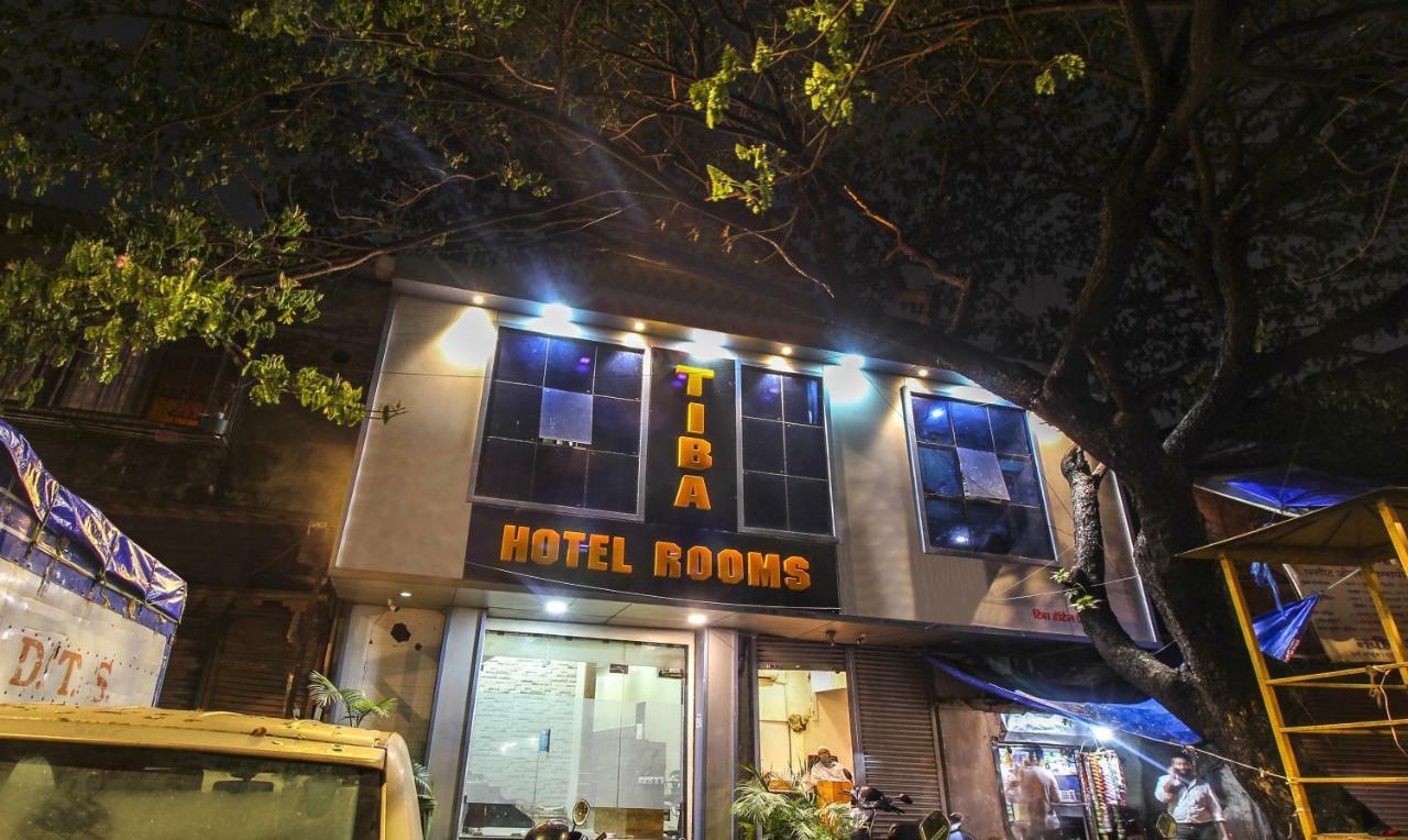 Tiba Hotel Bombay Esterno foto