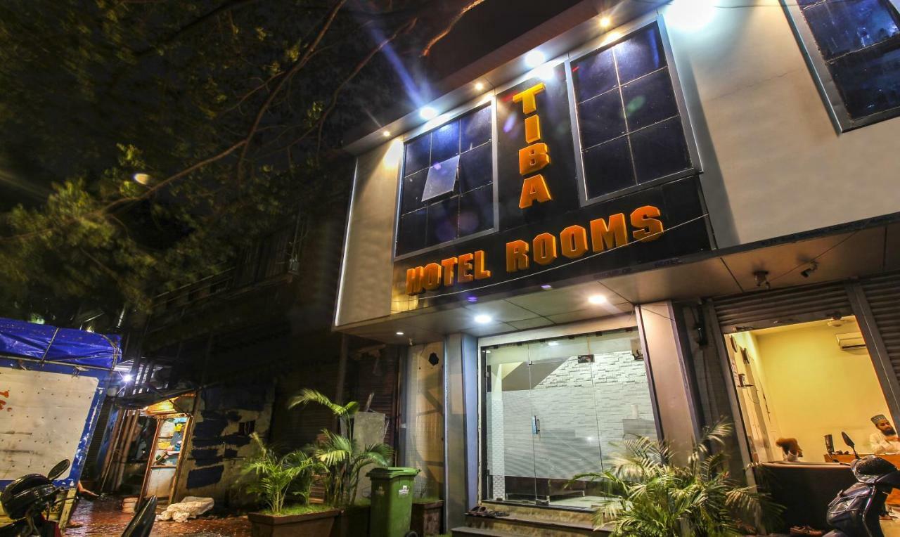 Tiba Hotel Bombay Esterno foto