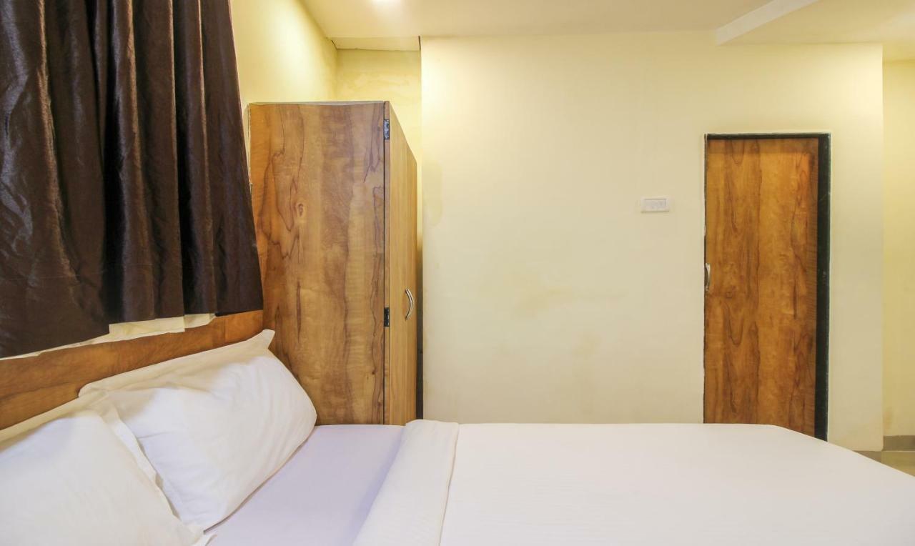 Tiba Hotel Bombay Esterno foto