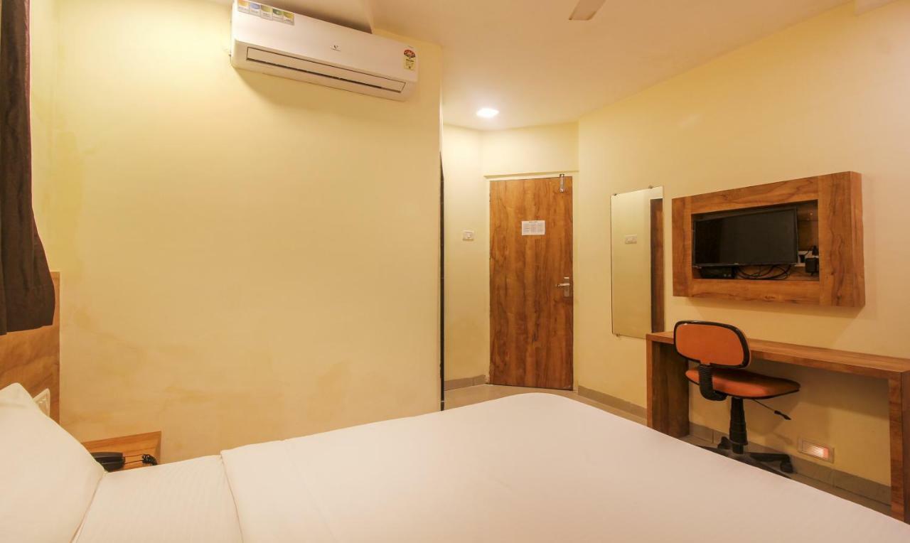 Tiba Hotel Bombay Esterno foto